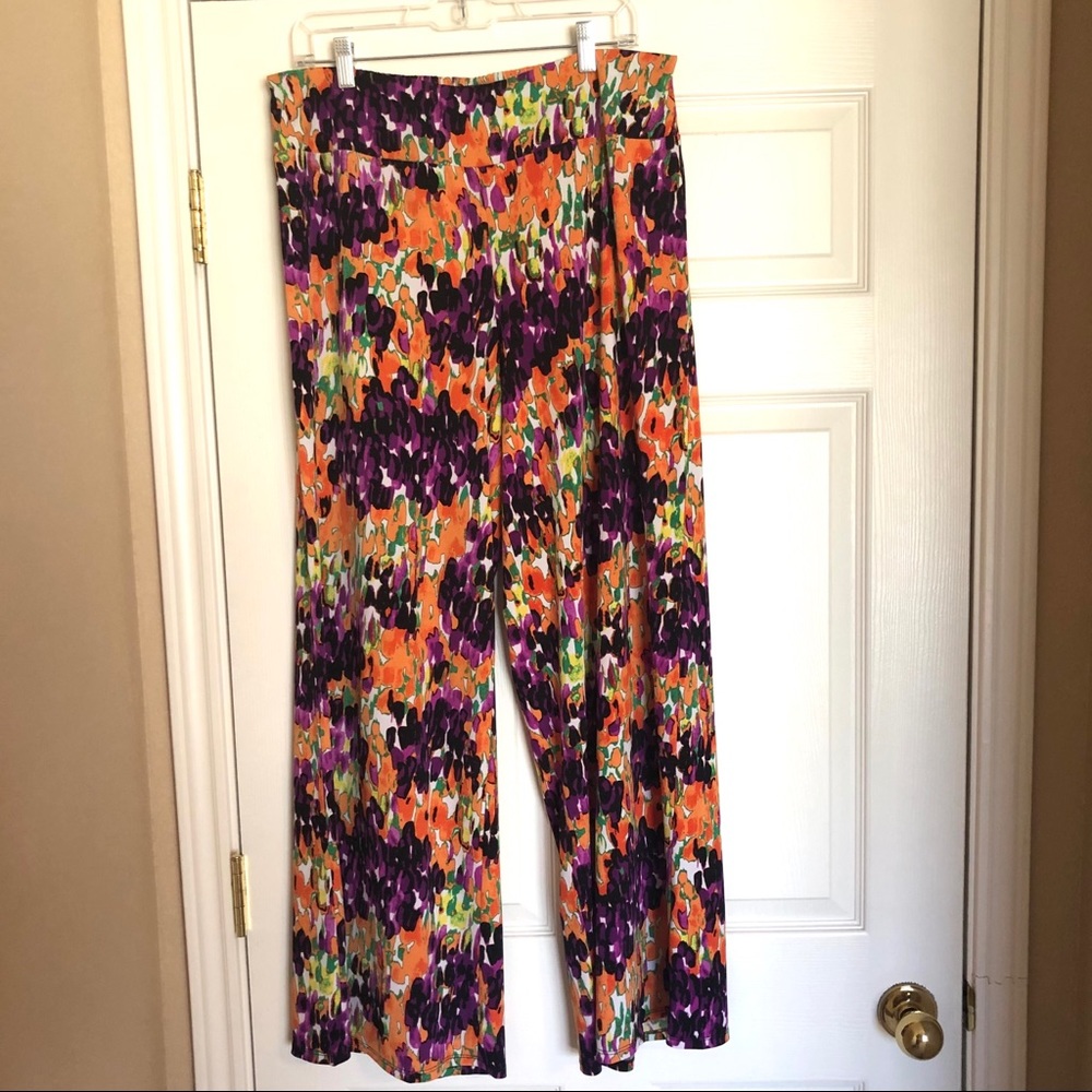 Cato Palazzo pants. Multi-color pattern. Size L.
